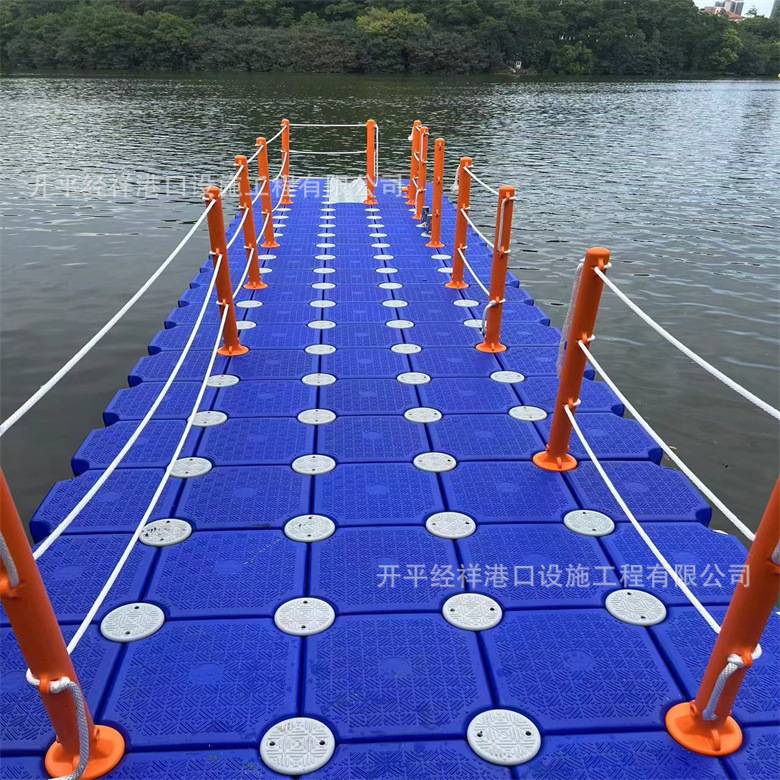 户外水上船艇泊位塑料浮筒浮桥景区工程码头钓鱼平台海上乐园