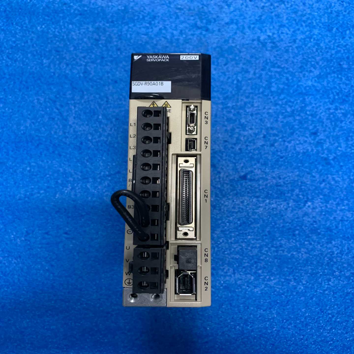 安川驱动器SGDV-R90A01B，实物图拍摄，功能，标询价