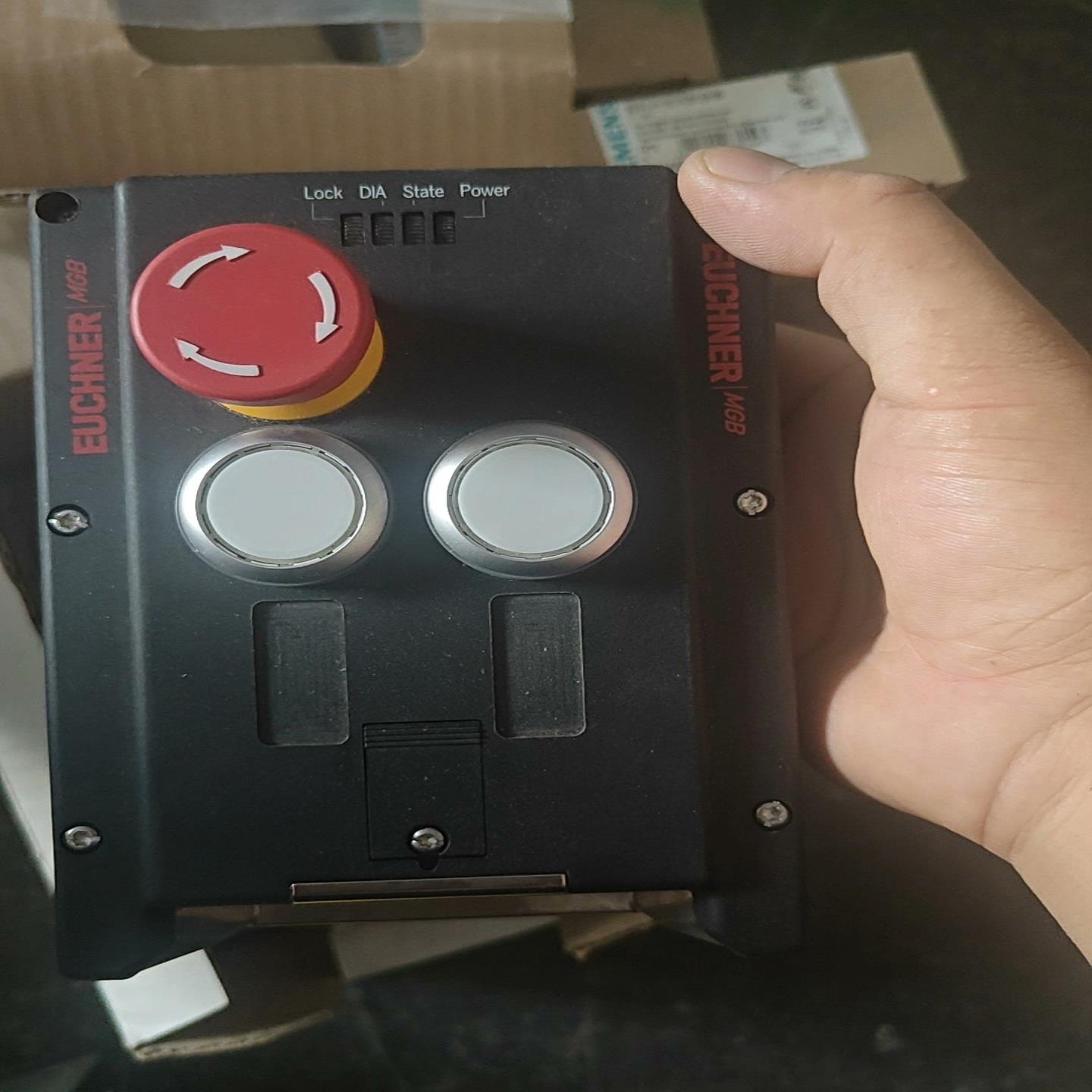 咨询-德国EUCHNER安士能安全开关MGB-L1-ARA-AM3