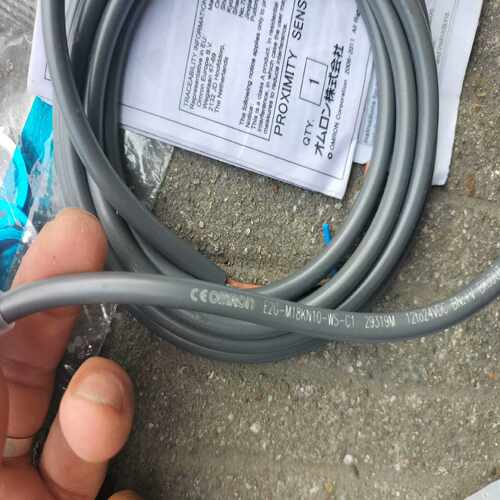 咨询-接近开关E2G-M18KN10-WS-C1