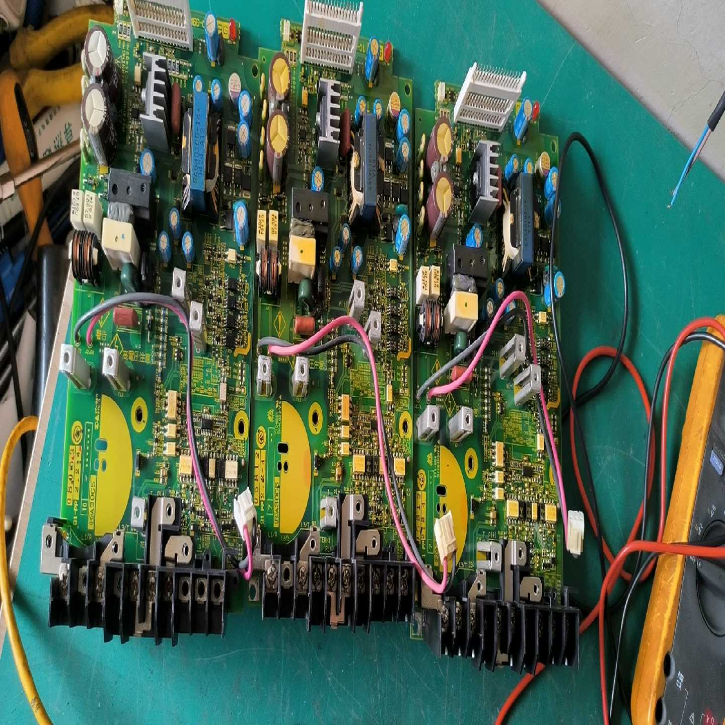 【议价】出几块富士g1s-2.2kw变频器拆机电源驱动板带模块。