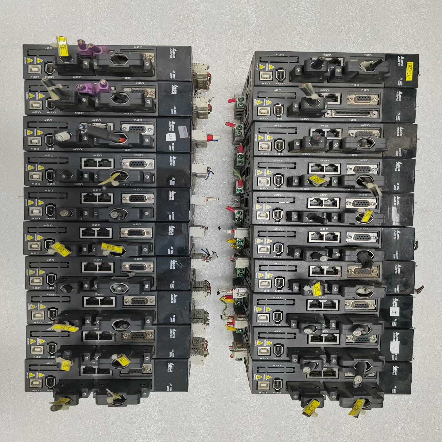 询价~DAI1A2-0221-F，台达伺服驱动器200w，