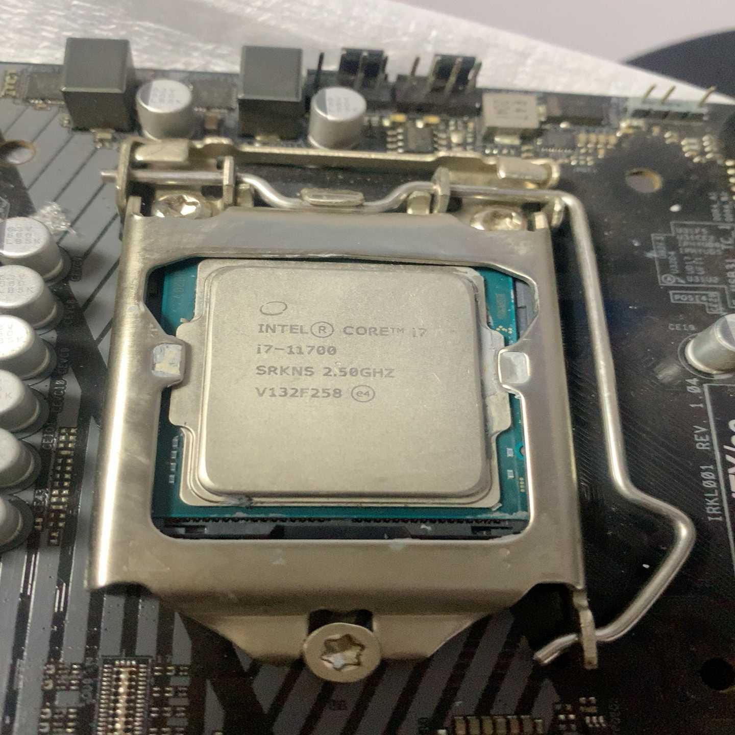 议价英特尔i7 11700 11代CPU秒11700f 8核av适用