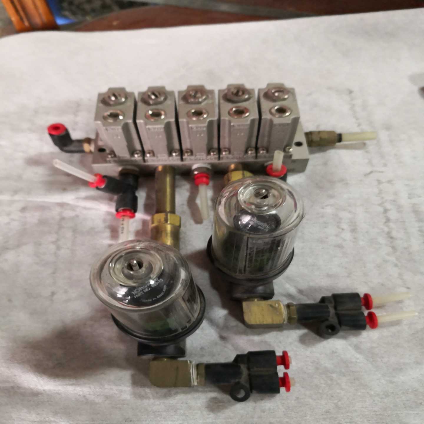 拆机：SMC ARM1000+诺冠IMI NORGREN调压--议价商品