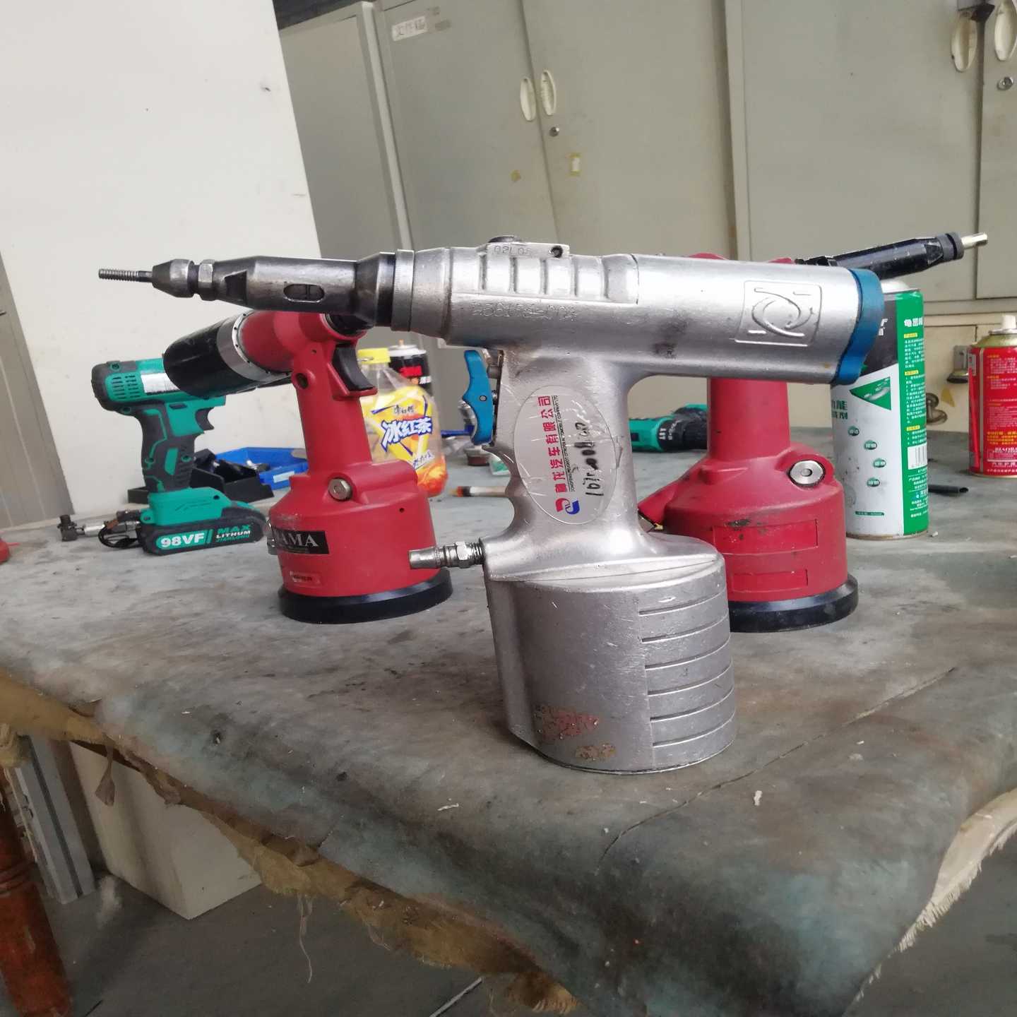 德国博尔豪夫气动拉铆母枪，功能正常无拆修喜欢的抓紧下手，全新