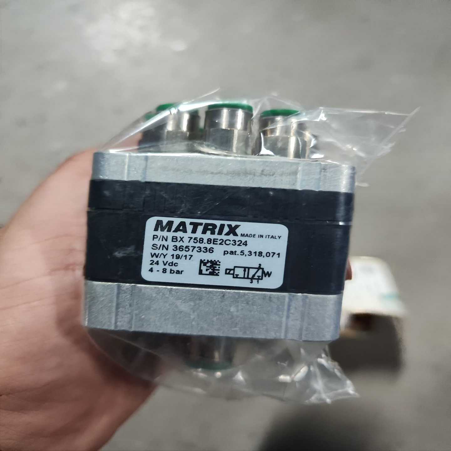 意大利MATRIX电磁阀，型号BX758.8E2C324，2--议价商品