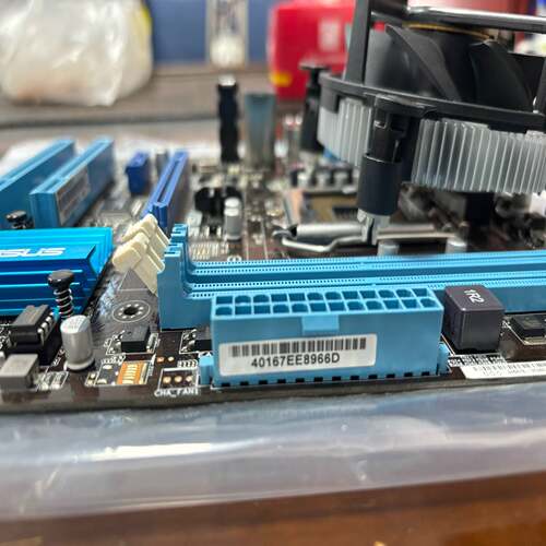 台达PLC DVP20SX211T ，，成色新，实物~询价