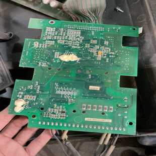 施耐德PG卡变频器ATV71拆机24V型号VW3A3407。