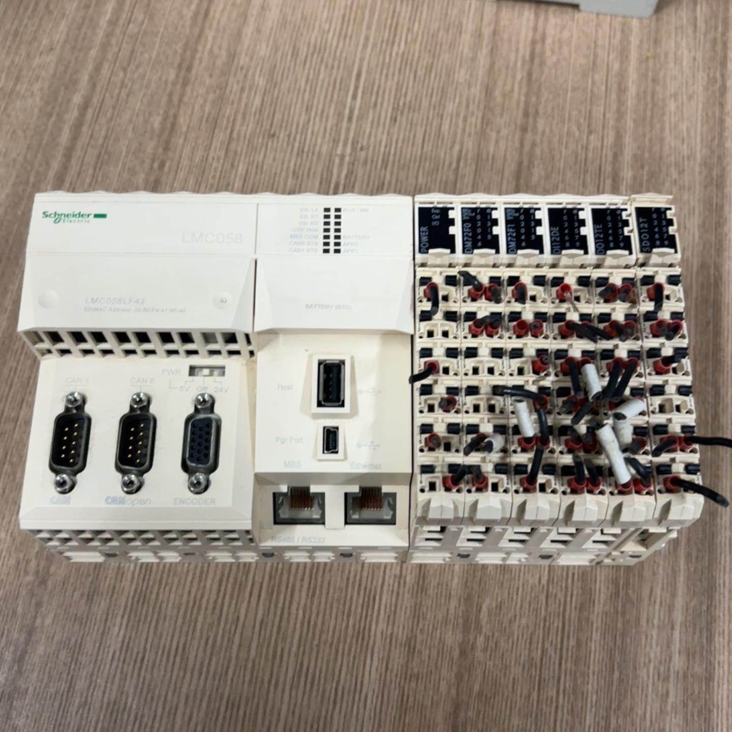 拆机施耐德PLC运动伺服控制器LMC058LF42成色及版--议价商品