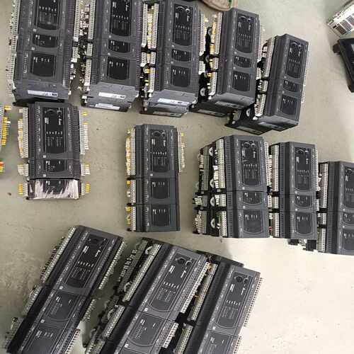 咨询-ABB-ACS510-4KW变频器两台，成色自定义，一台没面