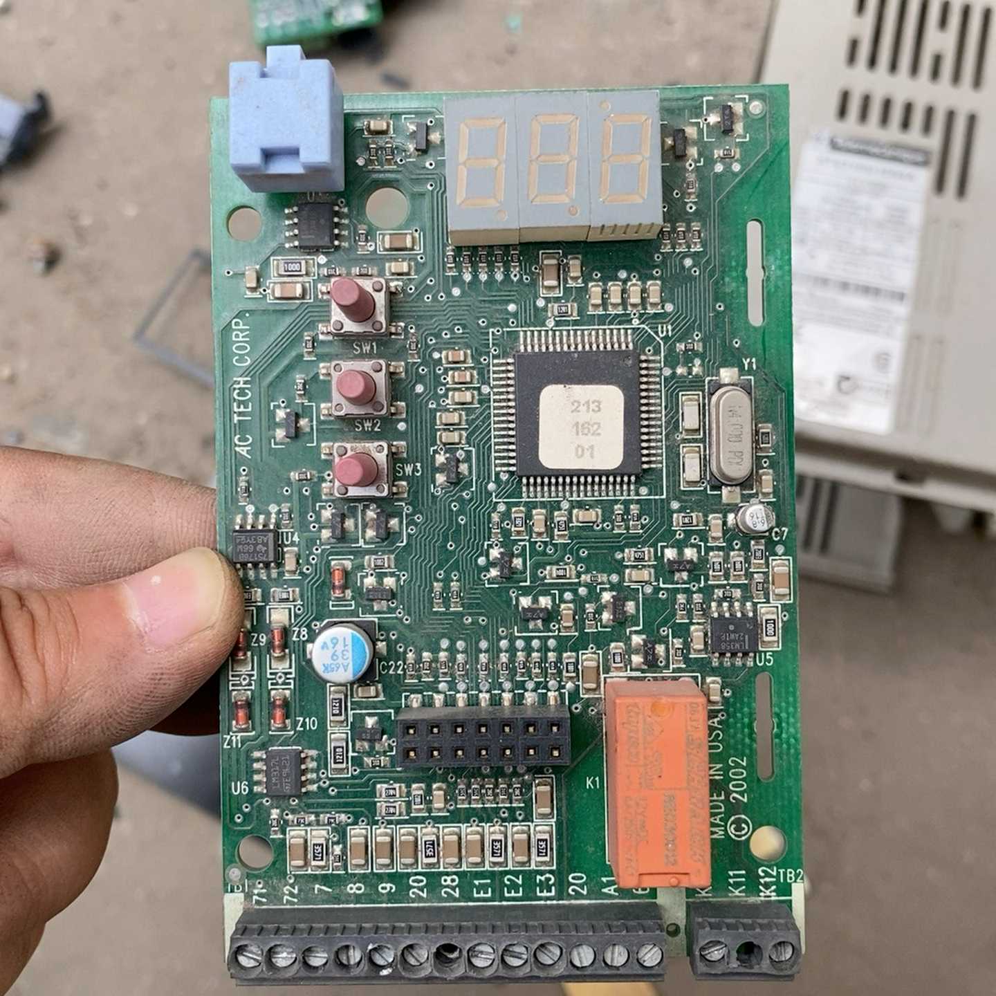 ESMD751L4TXA伦茨变频器主板9035-00询价