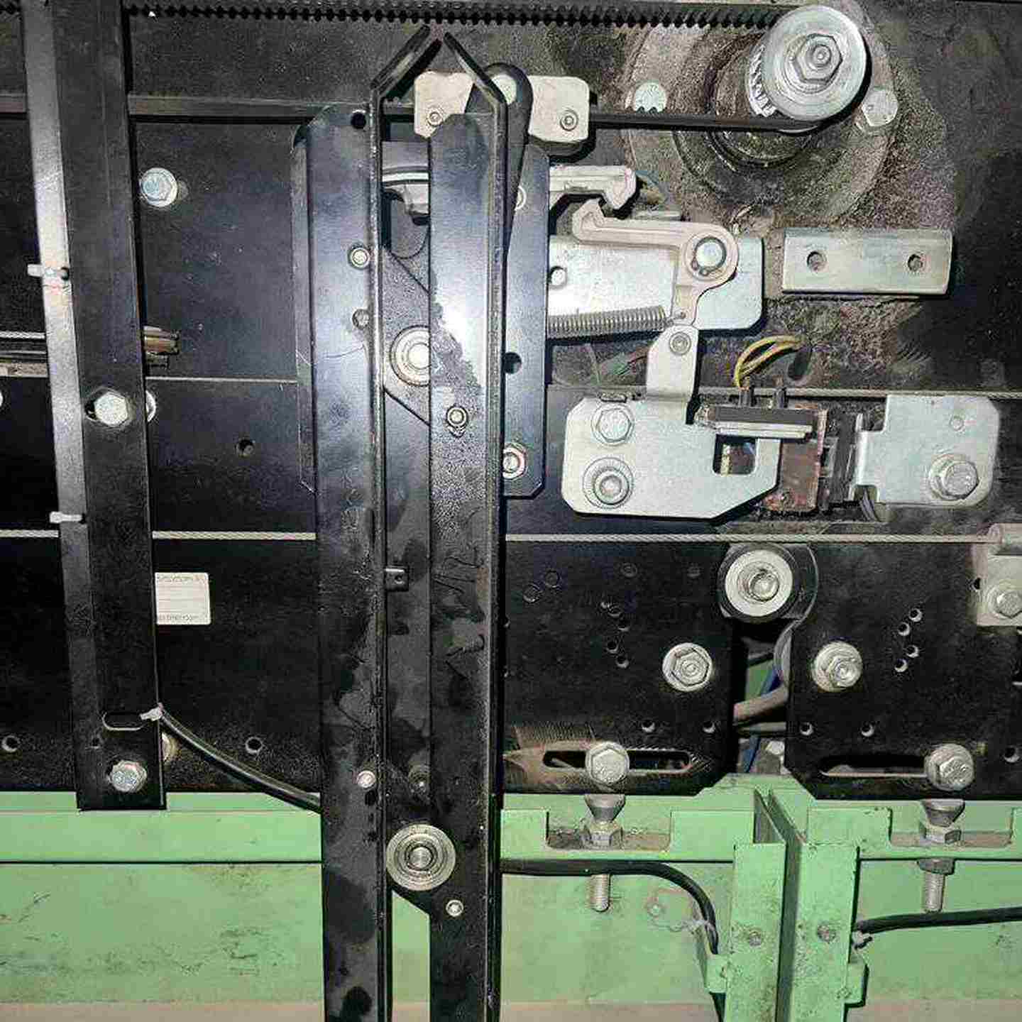 议价-迅达电梯门刀S80L货梯V30轿门门刀a组件易升门机构门锁