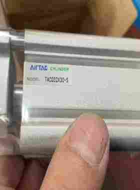 询价拍~PLC，FX3U-128MR，功能橙色如图