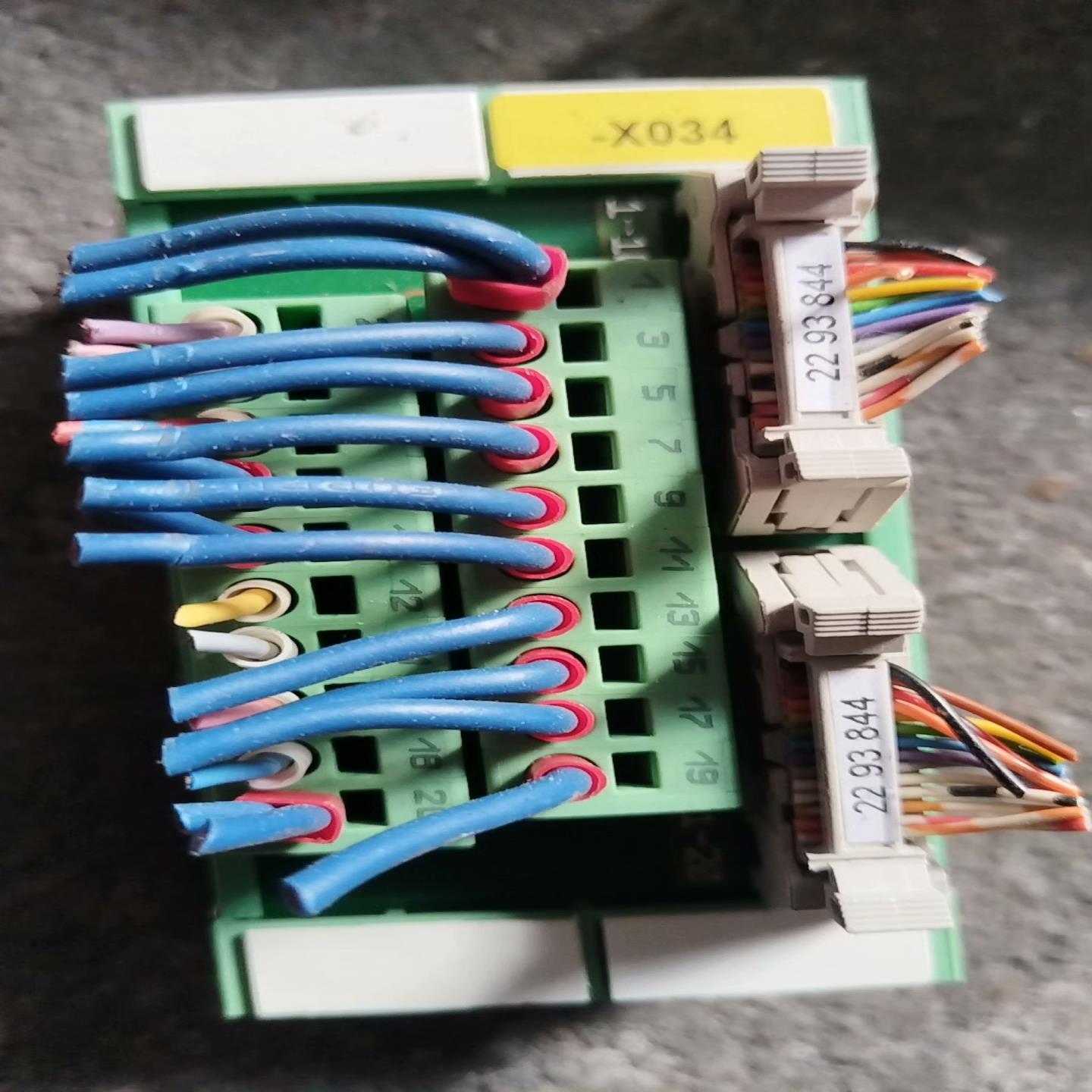 询价~德国UM45-2FLK14/S7接线端子，品，型