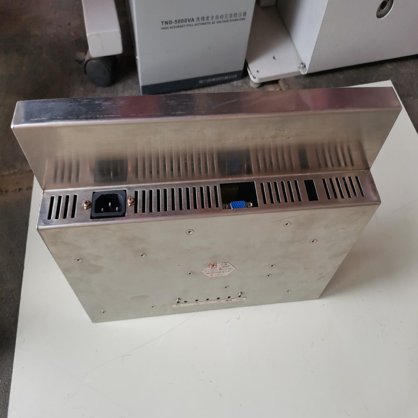 嵌入式工业设备显示器（15吋）。[浩蓉商户]