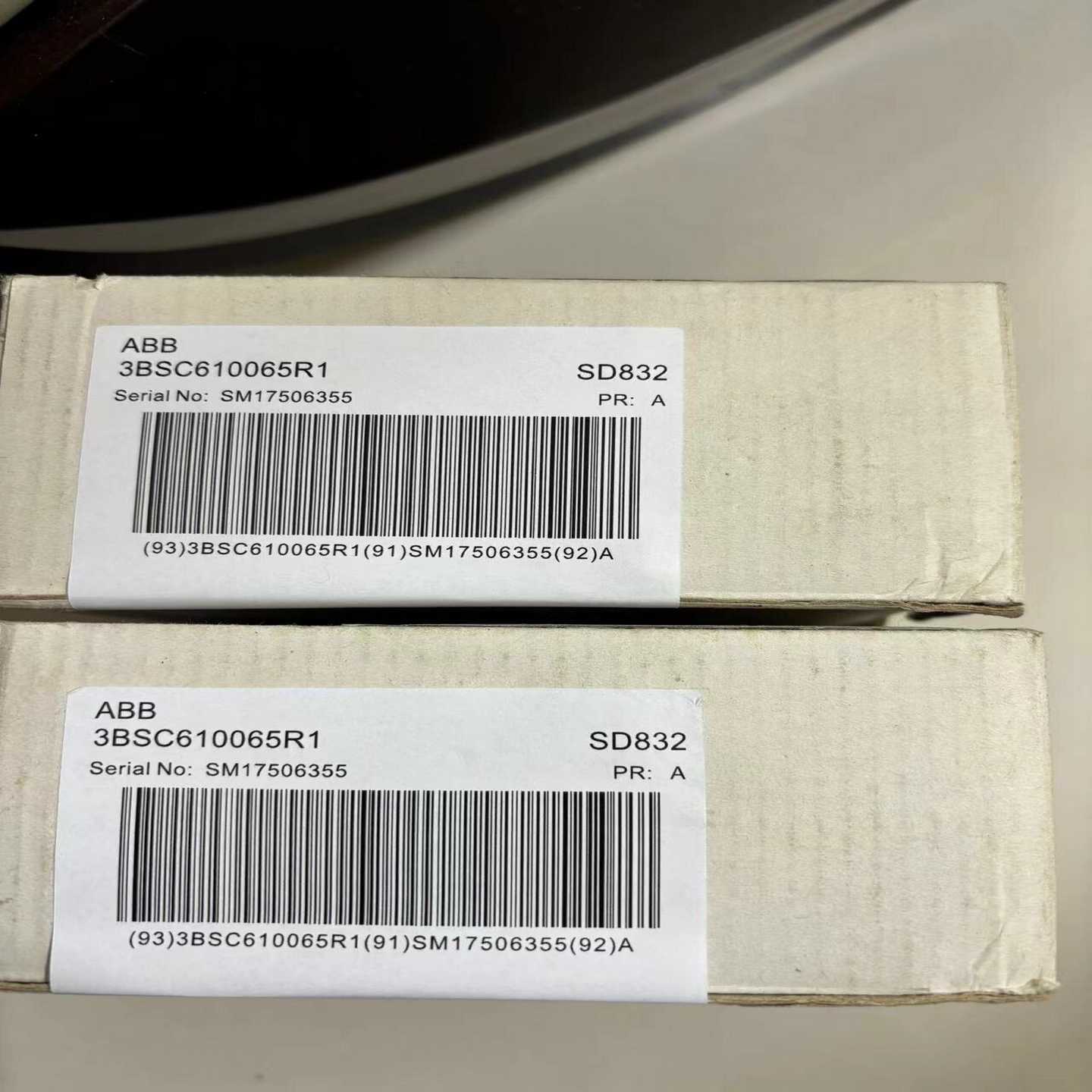 （霸霸电子）SD832 3BSC610065R1  ABB电源模块