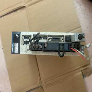 询价 安川驱动器SGD7S 1R6A10A002成色嘎嘎