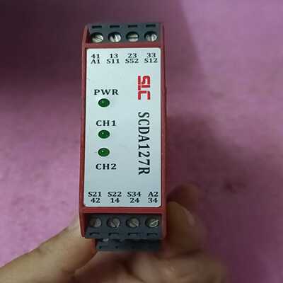SLC施莱格安全继电器SCDA127R，二手拆机，图片实拍，~议价