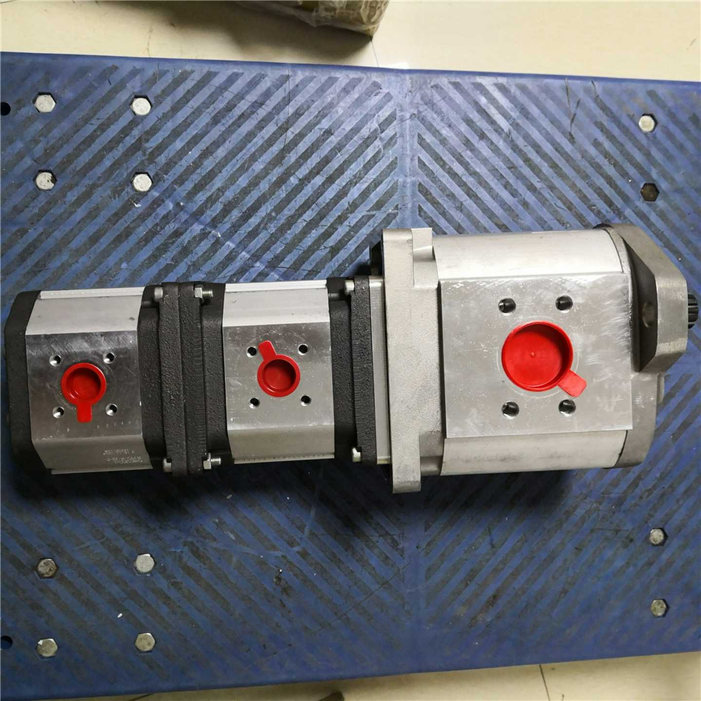 马祖奇三联泵多联泵ALPA3-D-60+ALPI1-D-9+ALPP1-D-3