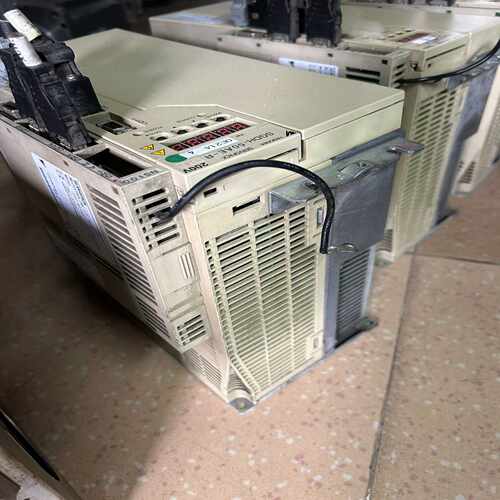 安川驱动器 SGDH-50AE-R 带板JUSP-NS100（电子设备）