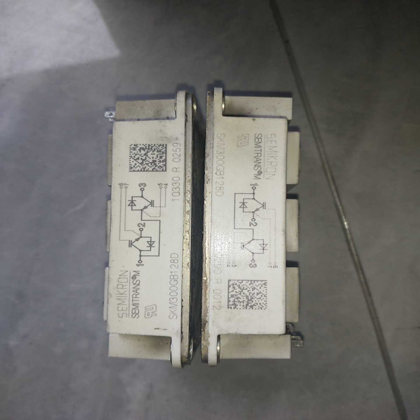 西门康模块SKM300GB128D保证质量有~询价