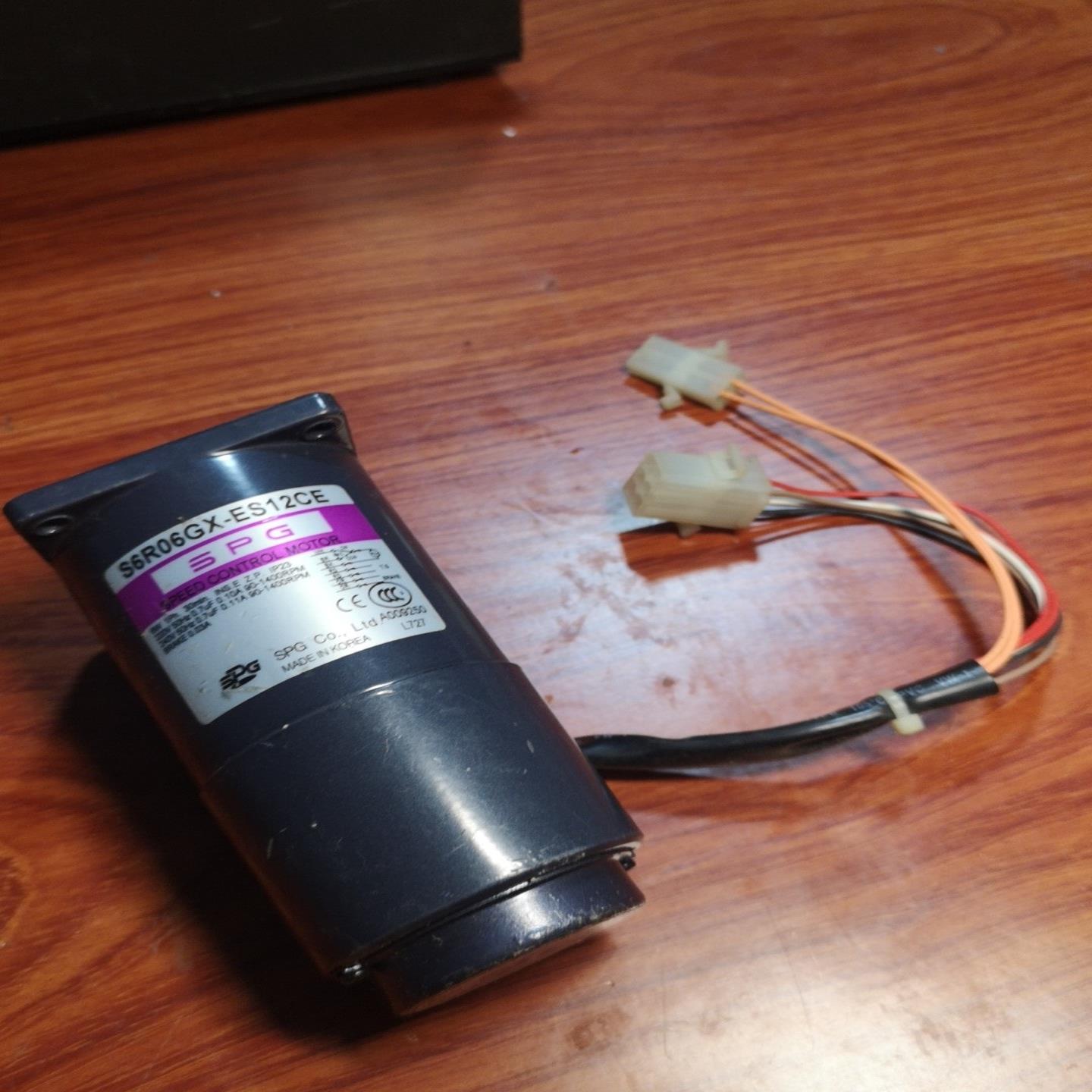 （艺易商行）S6R06GX-ES12CE 步进马达。