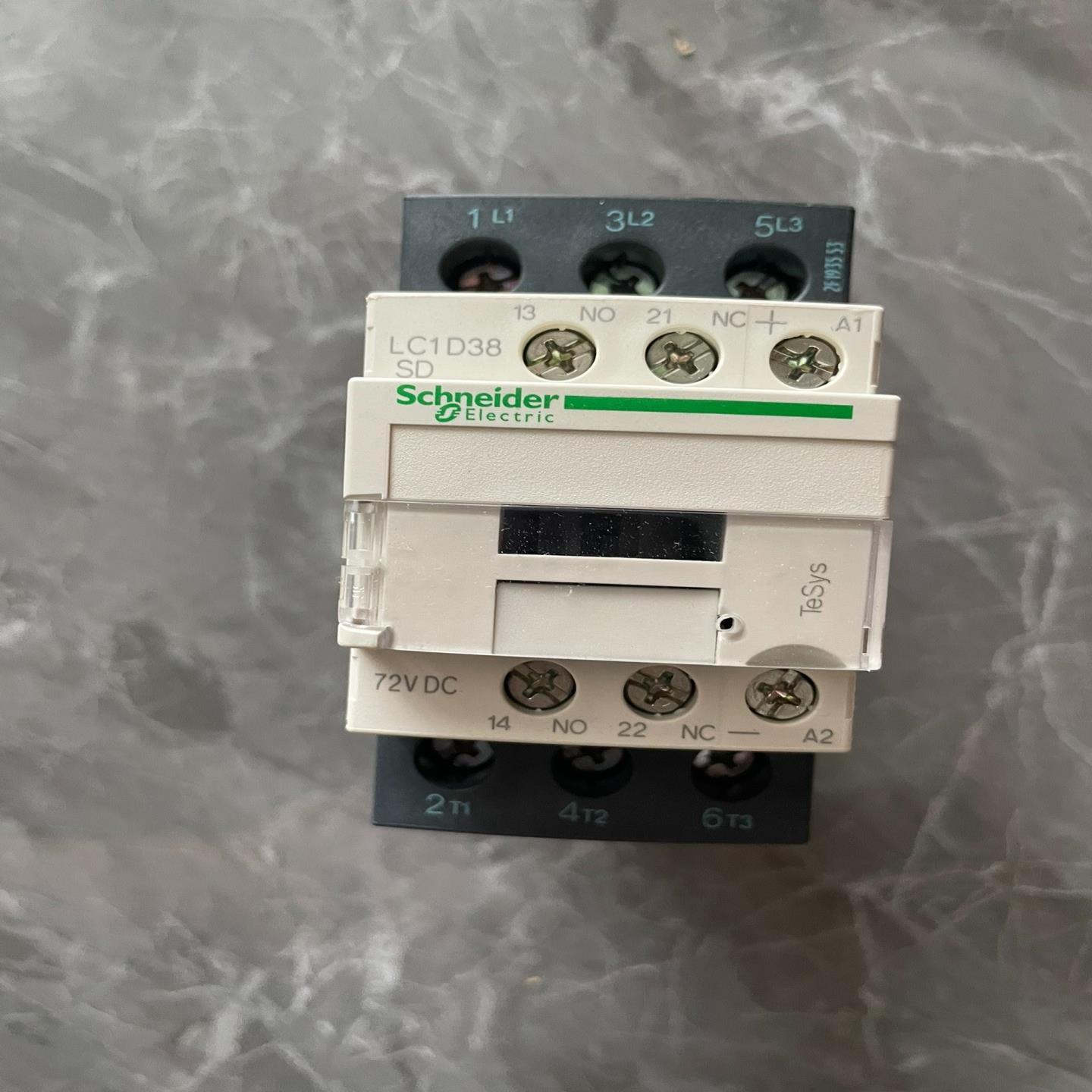 D系列三级接触器LC1D38SD 72VDC~询价