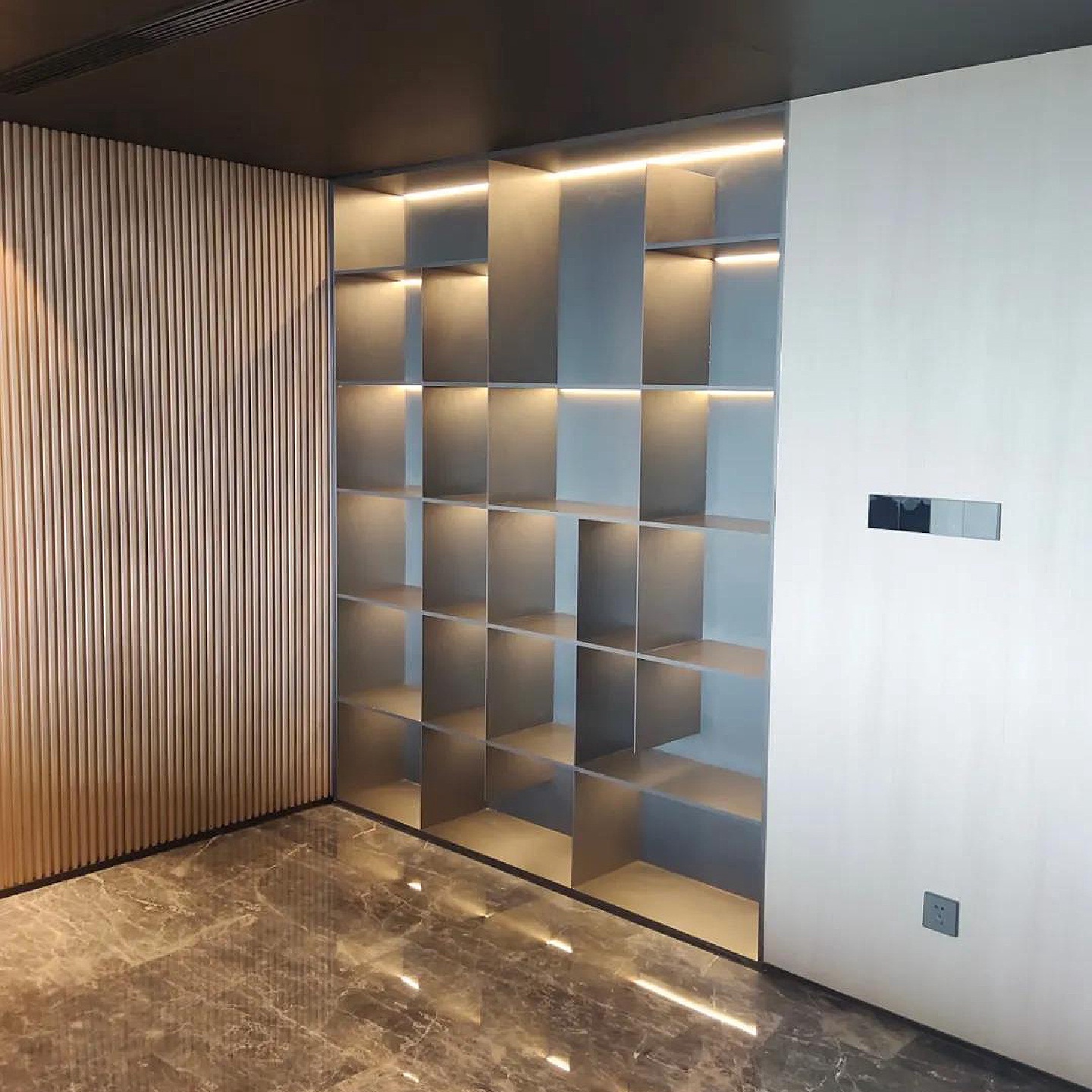 不锈钢展示酒柜嵌入式壁龛金属层板书柜装饰电视背景墙钢板柜定作