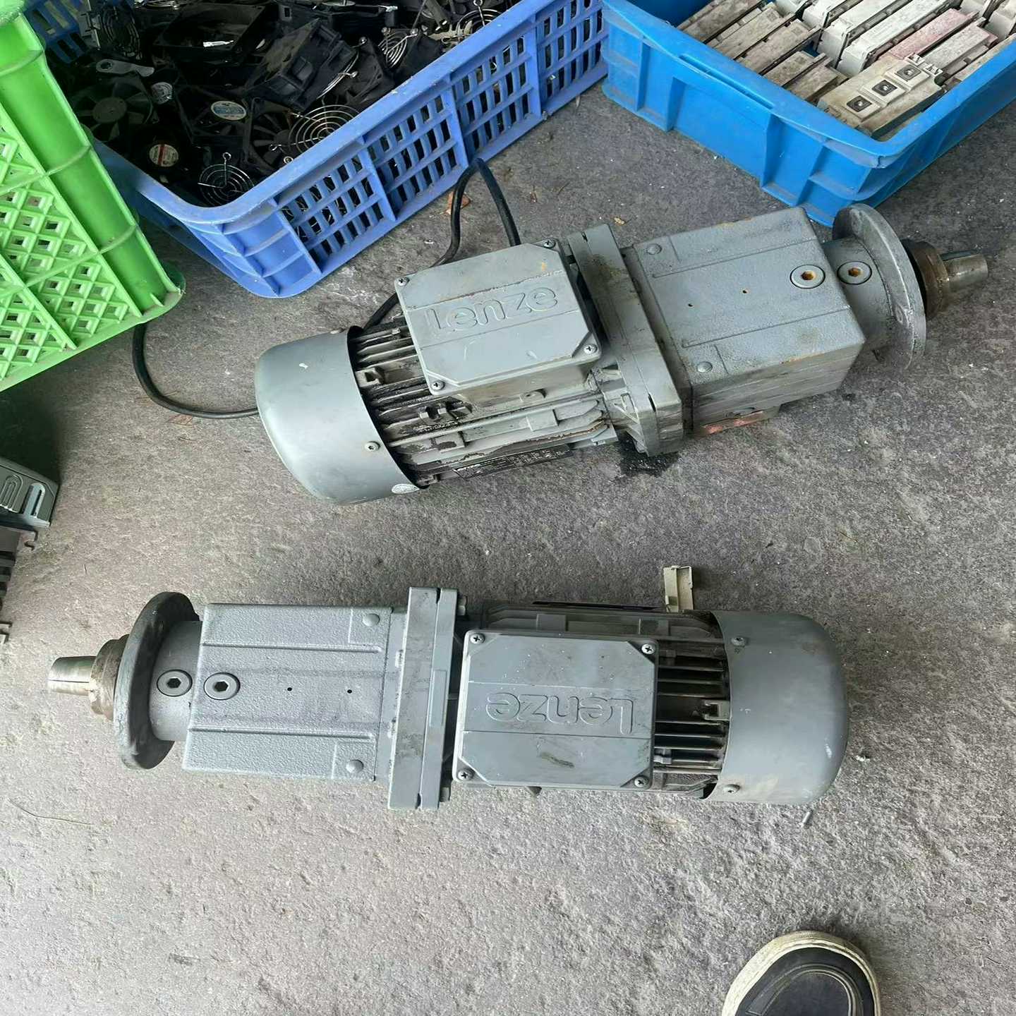 伦次减速机，Lenze 伦茨传动有限GST06-2M VCK【鑫鑫商铺】