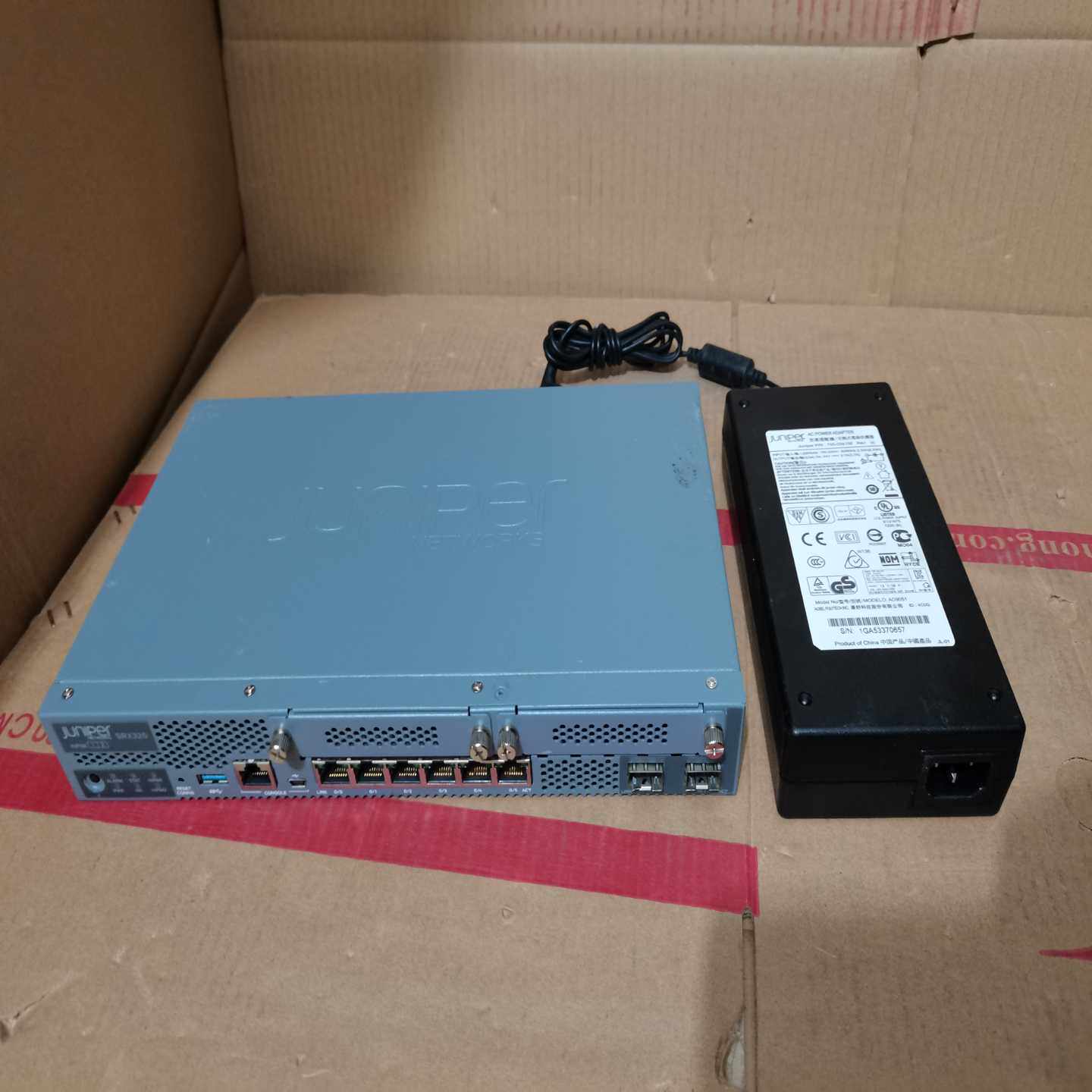 带供电瞻博JUNIPER SRX320-POE 防火墙 带电~议价