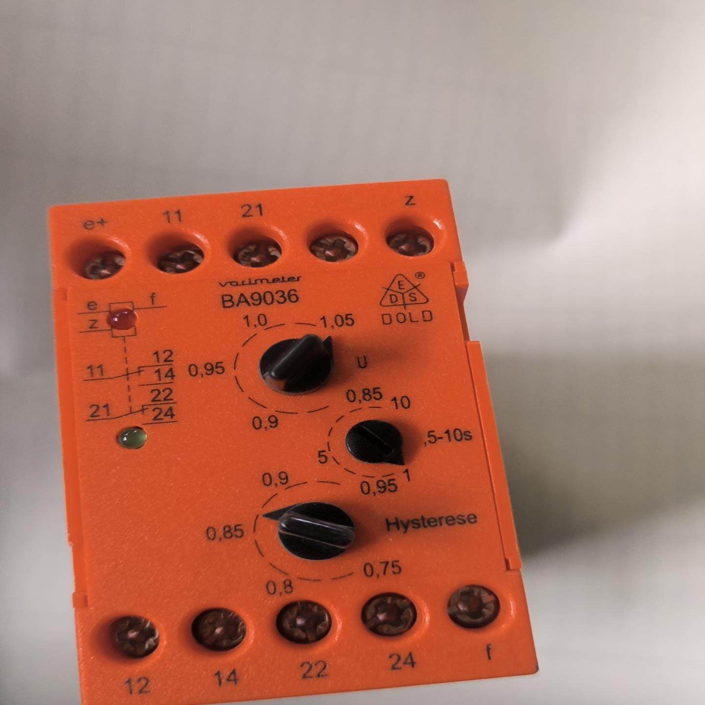 DOLD德国多德BA9036/012，110V安全继电器模块（佳毅工控）