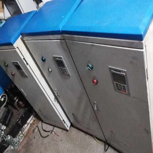 的三台合康变频器动力柜HlD619A一T4一55（55k（地坛设备）