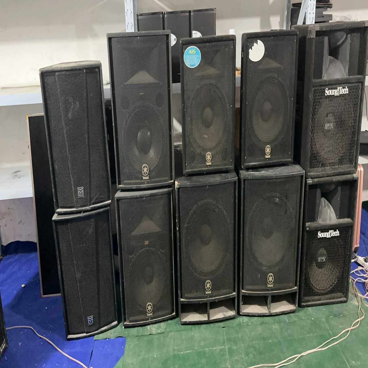 雅马哈18寸低音炮一对！型号：R118WC原装正品，全原无--议价商品