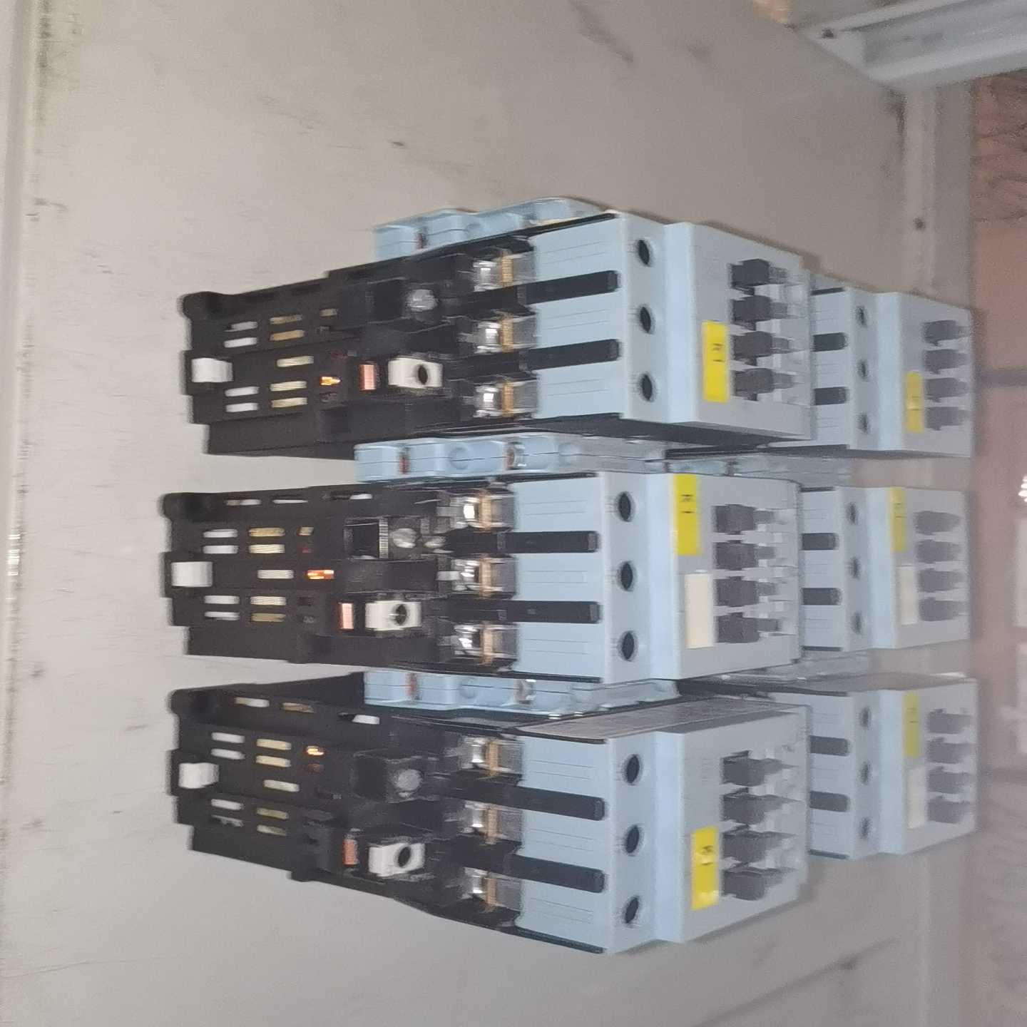 接触器3TS3611-1X，触点3TY7601-1AA~询价