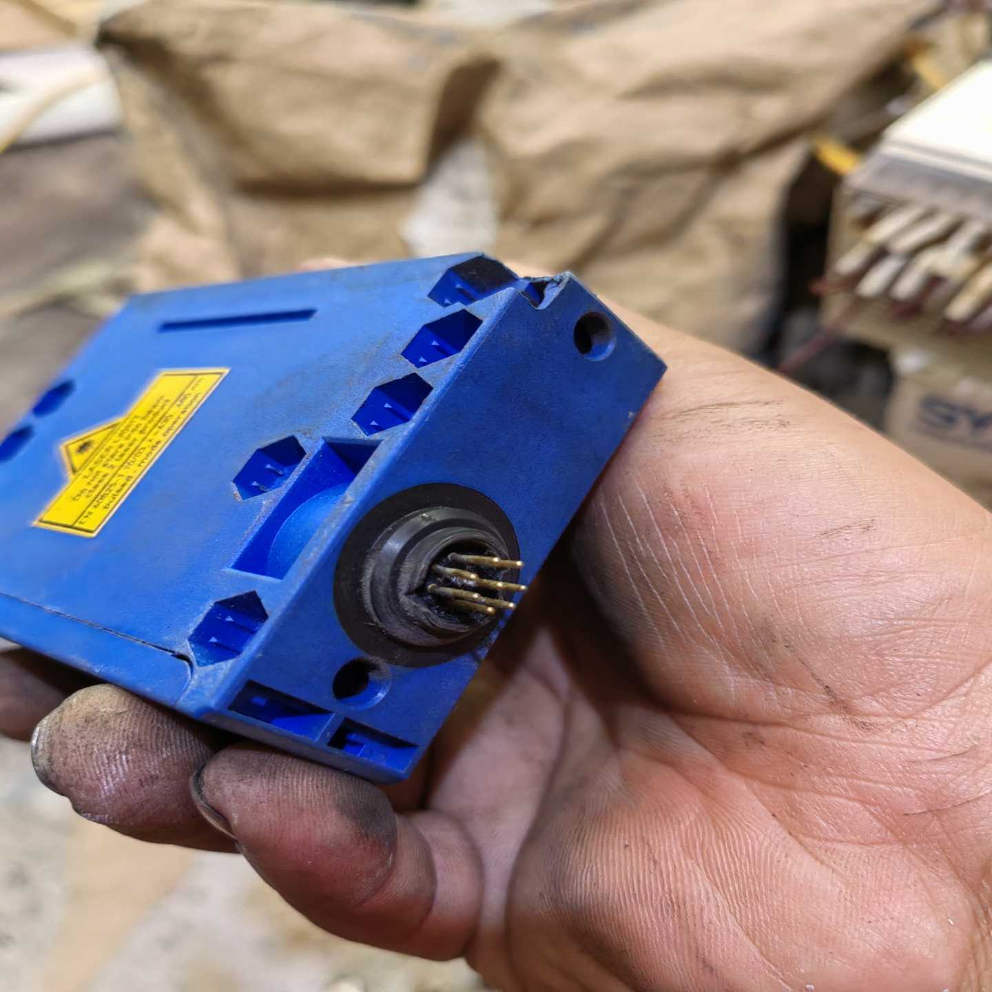 SMC平行气缸，型号MHF2-16D-X81B，包全新未使用--议价商品