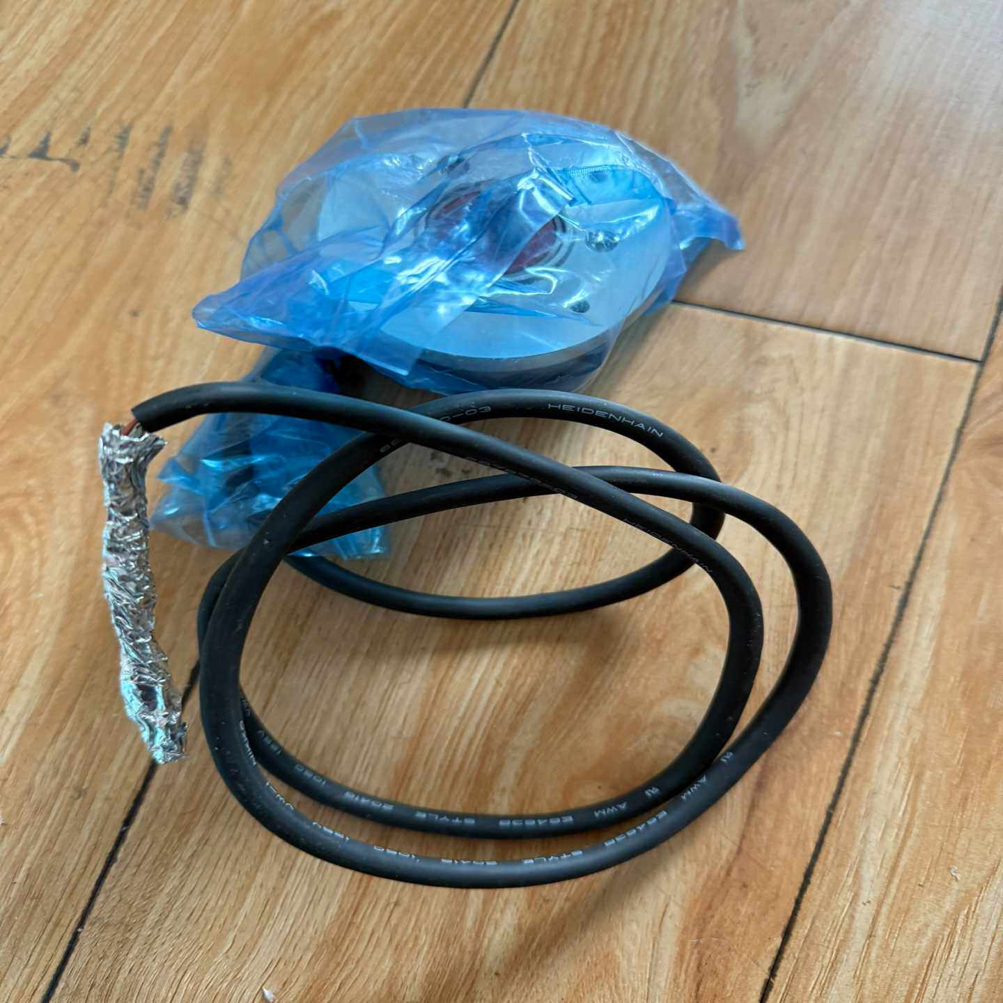 海德汉编码器ROD420150001L70-HL{议价}