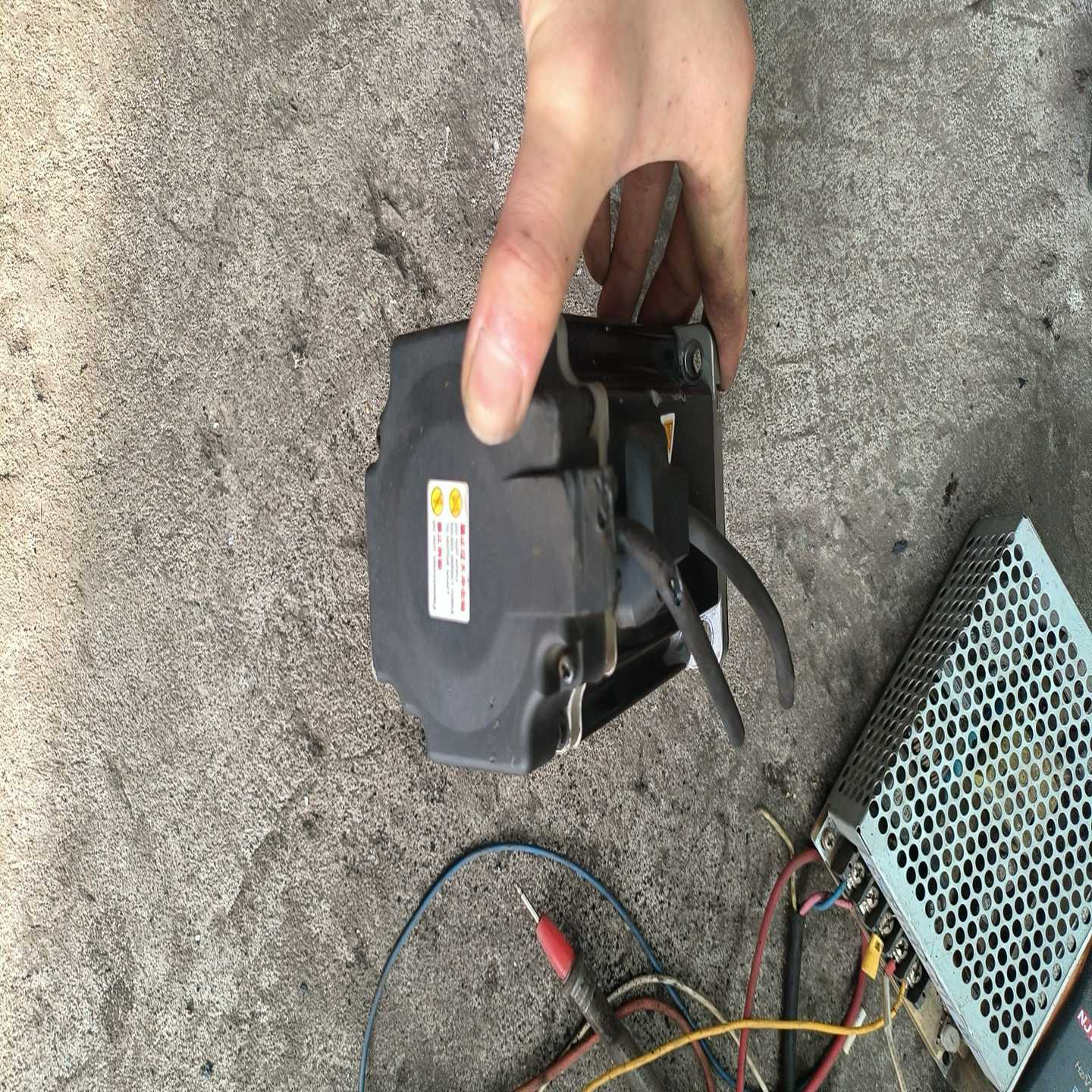 1037U微型计算机，嵌入式工业电脑，CPU:1037U超低--议价商品