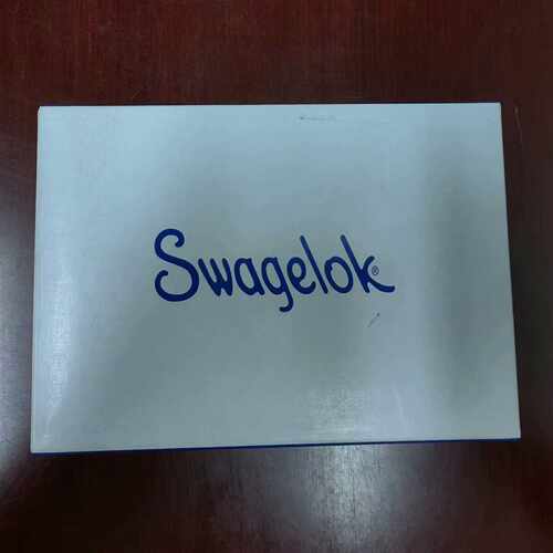 Swagelok  SS-8-HCG  (通通配件）