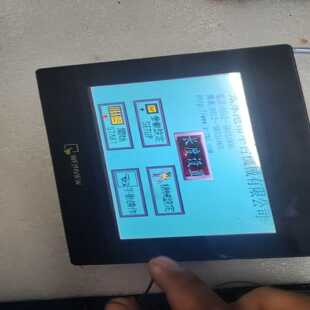 威纶触摸屏TK6070iQ一个，通电如图，功能询价