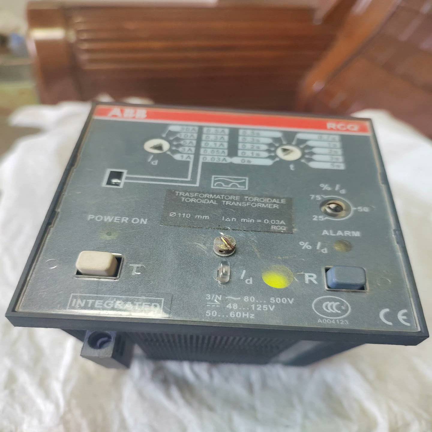 拆机：ABBSACE漏电继电器RCQ1SDA037389--议价商品