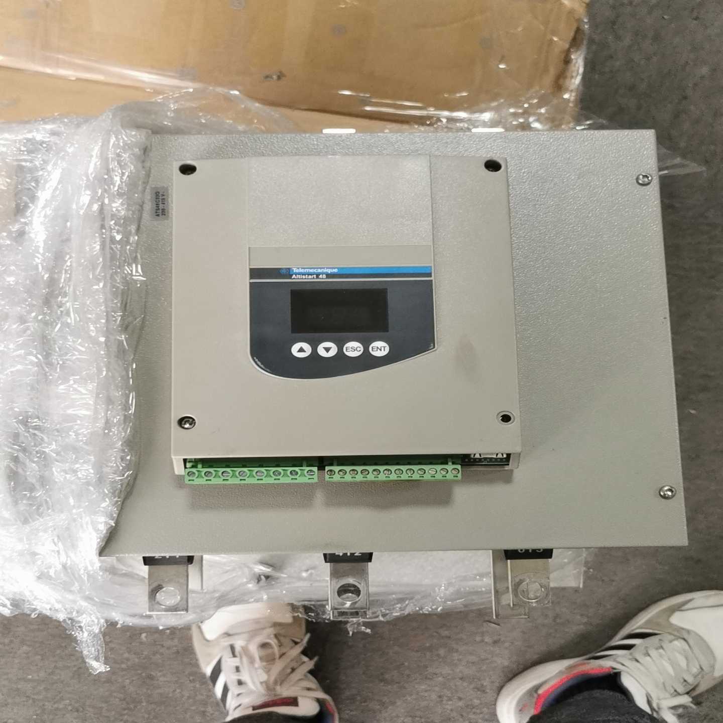 询价~软启动器ATS48C32Q 160kw装柜成色功能