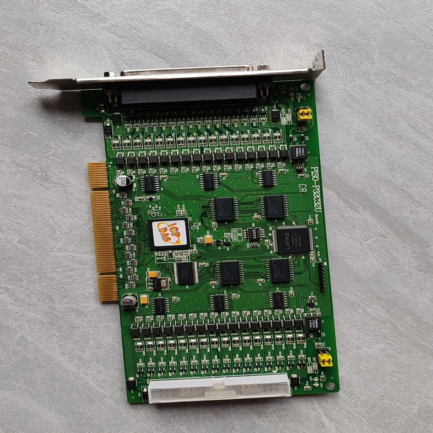 泓格PISO-P32C32U 32路光隔集电极数据采集 成色【鑫鑫商铺】