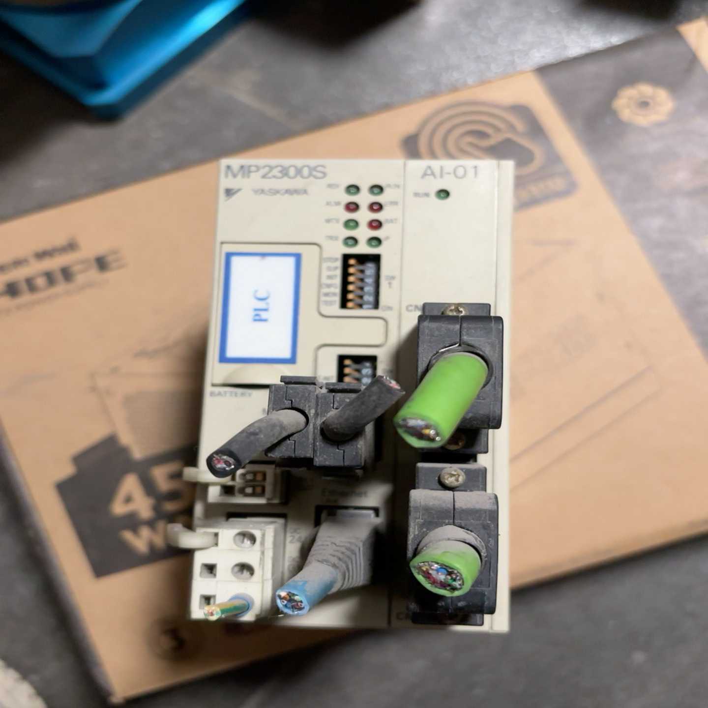 安川控制器MP2300S。JEPMC-MP2300S-E。成[浩蓉商户]