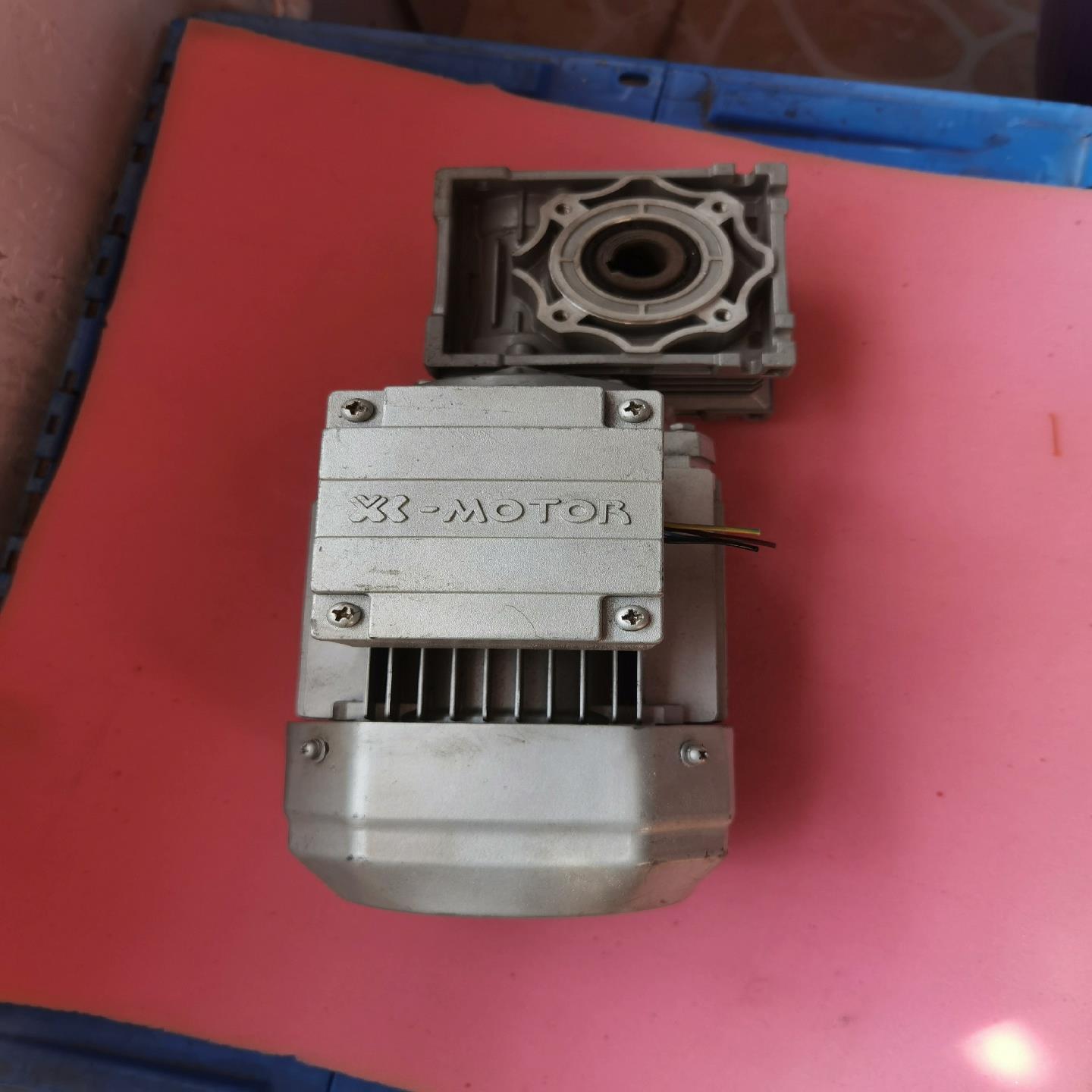 【议价】浙江新菱YS7124 三相电机0.37kw 1350r/mi~也接维修