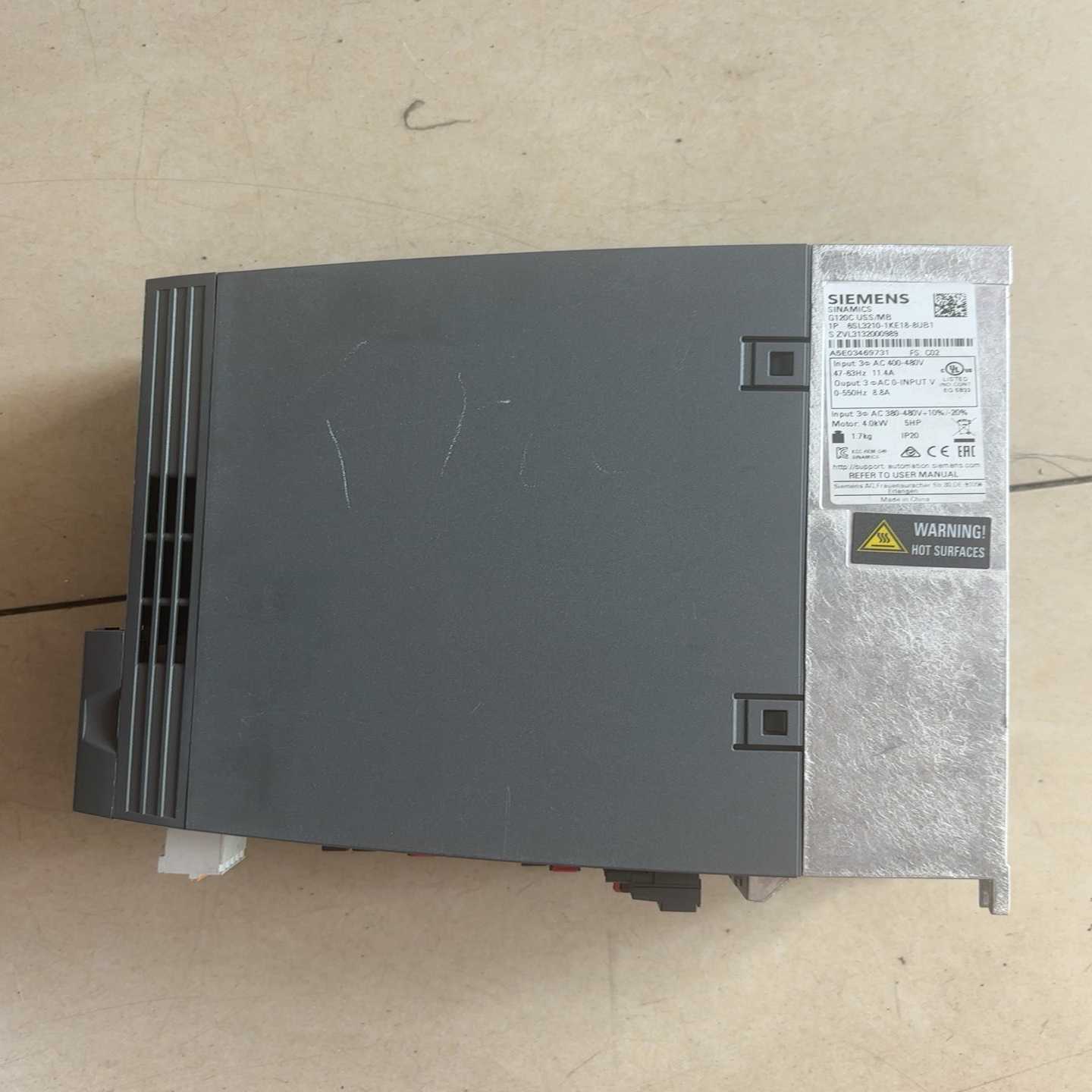咨询-6SL3210-1KE18-8UB1，实物图拍照，成色如图，