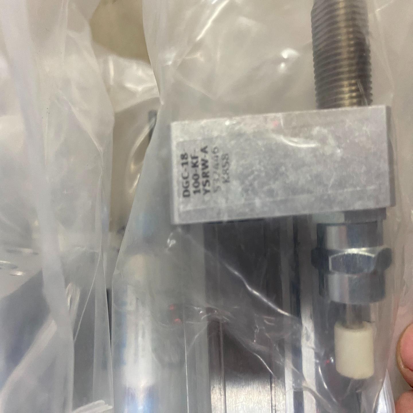 询价费斯托气缸DGC-18-100-KF-YSRW-A包装