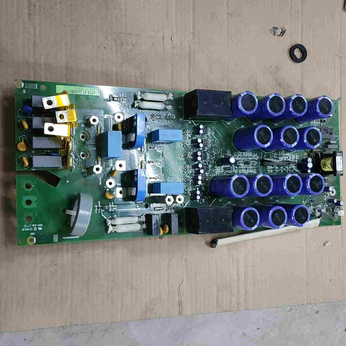 OINT2430C FS200R07N3E4R SKD145拍前询价