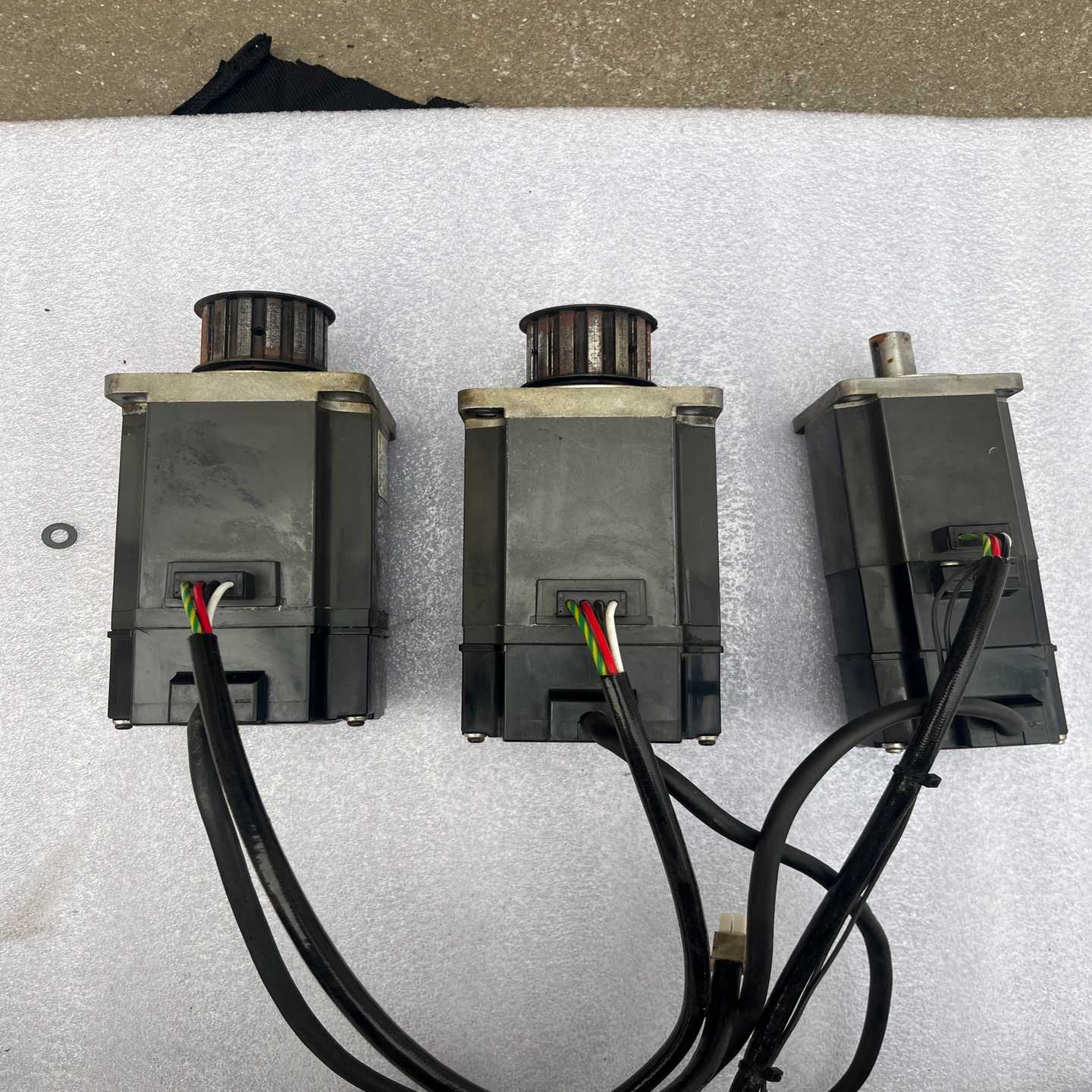 询价伺服电机，HC-MFS73K，700