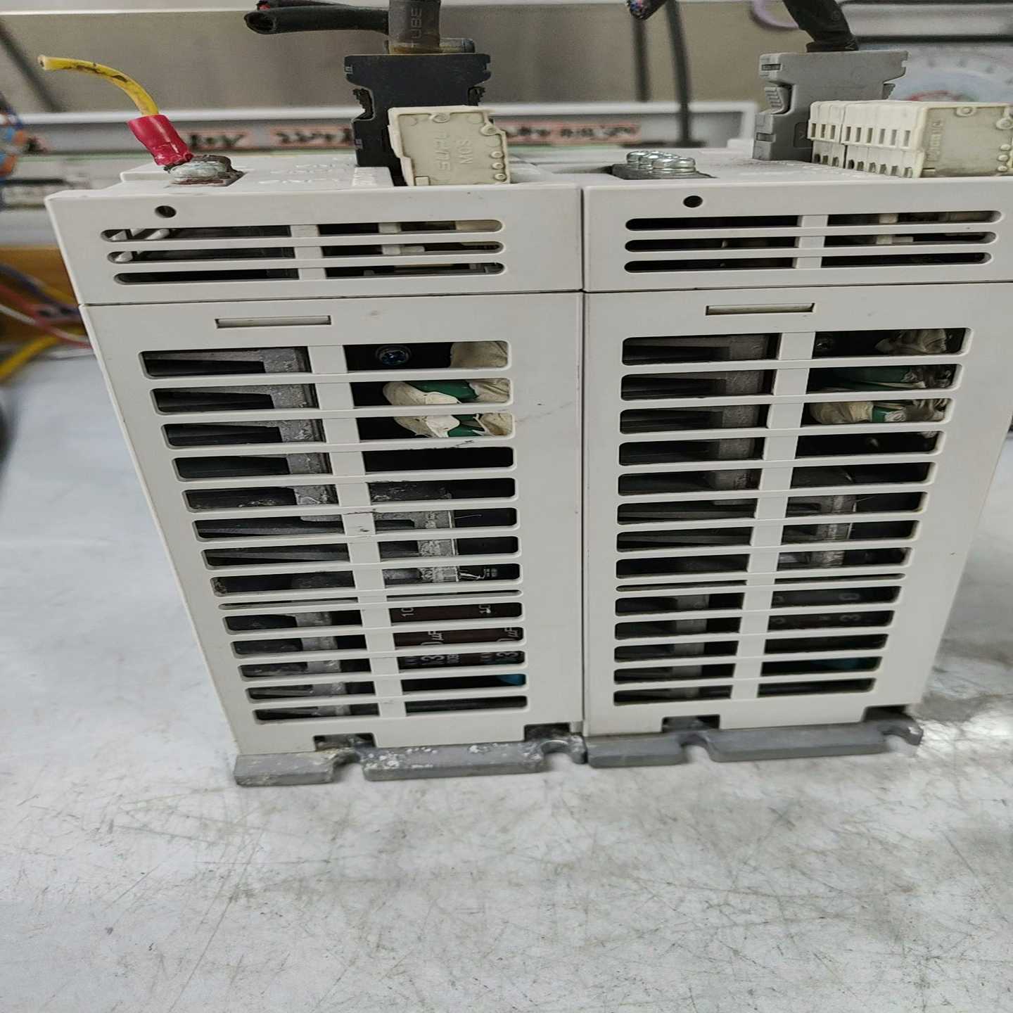 YUKEN电磁换向阀，DSG-01-2D2-A100-50，