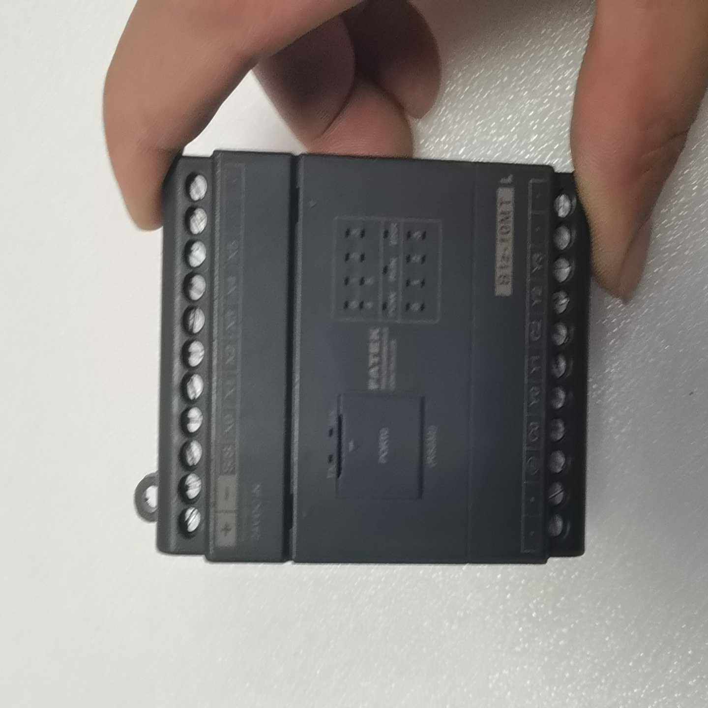 【议价】台湾永宏PLC控制器B1z-10MT2-D24S正常件